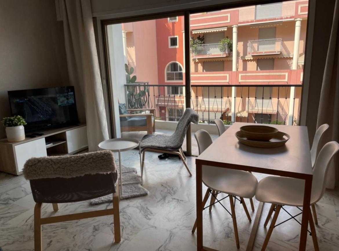 Studio 2 Pers , 40M2 En Bord De Mer Avec Vue Mer Menton Kültér fotó